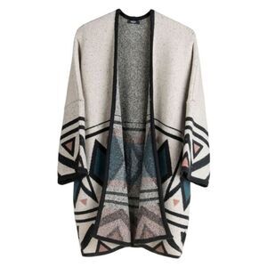 Parfois Women's European Knit Ethnic Pattern Poncho Cardigan One Size Fits‎ All
